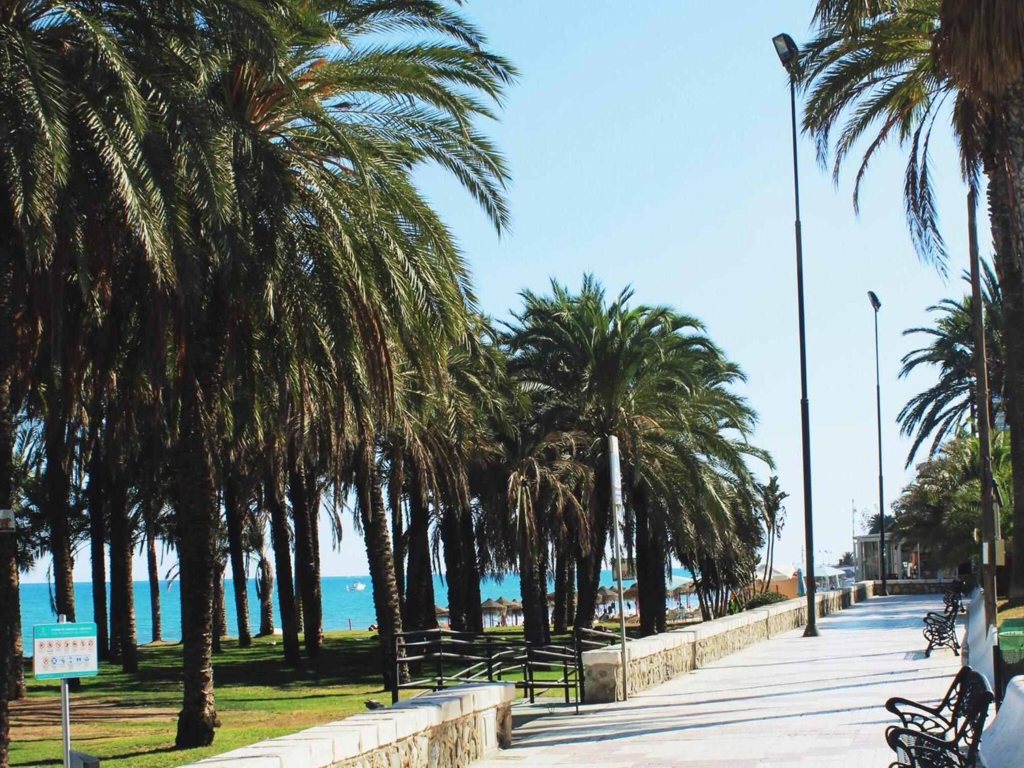 Espléndido Apartamento a Pie de Playa en Torremolinos Exterior foto